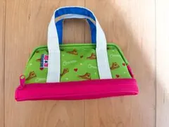 Converse スニーカー柄ポーチ