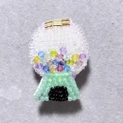 【ビーズ刺繍】キャンディマシンのビーズブローチ