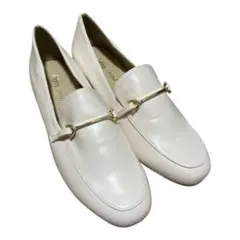 Avail pure tally ホワイト ローファー ゴールドバーロゴ