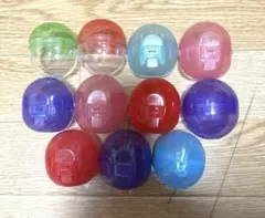 ガチャガチャ空カプセル 11個まとめ売り 卵形カプセル 小さめ