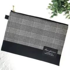 4650✿20cmフラットポーチ✿カードポケット付き✿グレンチェックブラック