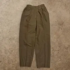 スラックス テーパードパンツ カーキーオフィスカジュアル 秋 冬