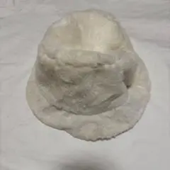 ホワイトファーバケットハット