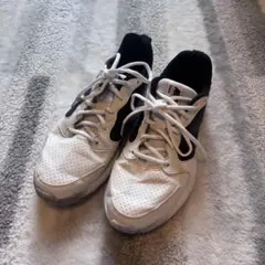 NIKE TODOS スニーカー ホワイト ブラック 26cm