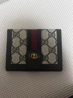 GUCCI 二つ折り財布 GGパターン