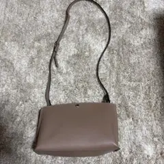 レガートラルゴ　かるいかばん　ショルダーバック　ベージュ