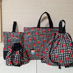 入園入学準備　イチゴ柄　黒系　4点　ハンドメイド