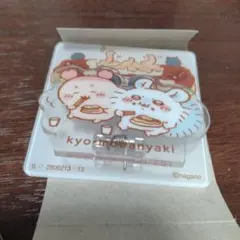 ちいかわアクリルシーンクリップビスケット　カニ（古本屋）ちゃん＆モモンガ