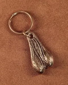 スタッズキーホルダー　USブルズボール　CALEE ラッキーチャーム | ブルズボールキーホルダー - ZAP 西海岸系