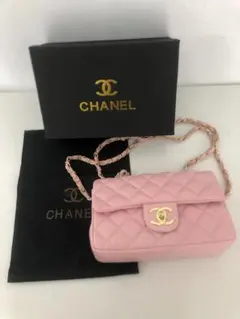 バッグ　ピンク　ハンドバッグ　レザー　ロゴ　おしゃれ　チェーン