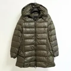TATRAS VACCA ダウンコート ショールカラー ライトカーキ 光沢 02 