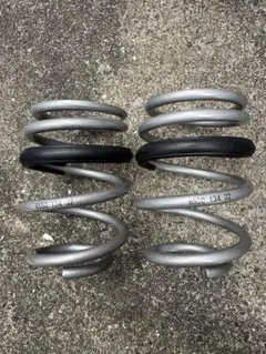 KYB 直巻スプリング ID65 152mm 22K 2本 中古 - メルカリ