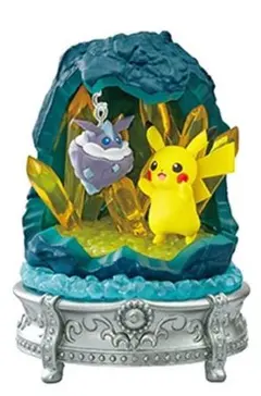 ポケモン GEMSTONE COLLECTON メレシー＆ピカチュウ フィギュア