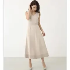 【未使用品】rienda ニットワンピース　フレア　ノースリーブ　ライトベージュ