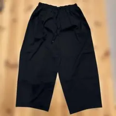 今週値下げ！GU バレルレッグパンツ　XL 黒