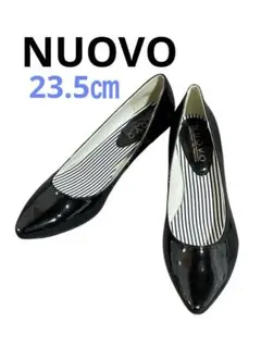 NUOVO ホーキンス　エナメル　ポインテッドトゥ シューズ　ブラック　パンプスのサムネイル
