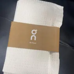 On Running On Towel オーガニックコットン ワッフルタオルのサムネイル