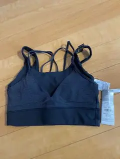 ブラックトップス　サイズOT ストラップデザイン