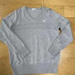 グレー Vネック ニット