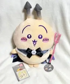 ちいかわうさぎ川越限定ステッカーとビッグぬいぐるみ