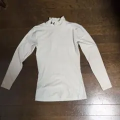 Under Armour ハイネック　アンダーシャツ　白