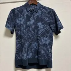 NANO UNIVERSE ボタニカル柄 半袖シャツ ネイビー
