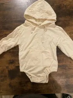 ベビーロンパース　ベア耳のフードつき