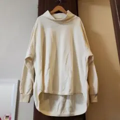 hagumu ハグム ニット プルオーバー アイボリー　ハイネックのサムネイル