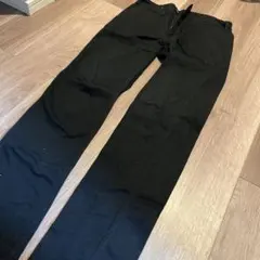 GU チノパン 黒