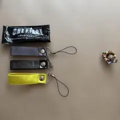 ワンピース　ONE PIECE デッドエンドの冒険　ロゴ入りストラップ3本　他