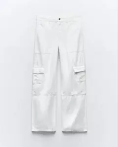 【新品タグ付】ZARA ミディアムライズカーゴパンツ ホワイト