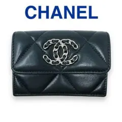 【超極美品】CHANEL 19 ディズヌフ　三つ折りコンパクト　キャビアスキン 楽天市場】chanel19 スモールフラップウォレットの通販