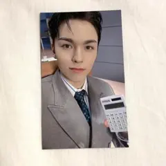 SEVENTEEN セブチ FML ユニバ　特典トレカ　バーノン　carat盤