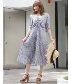 【dazzlin】青色花柄デザインワンピース