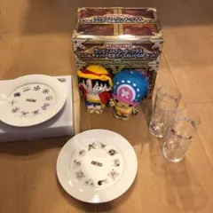 【値下げ】 ワンピース プレート・グラス ルフィ＆チョッパー名言ボイスぬいぐるみ