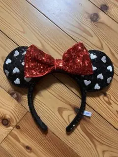ディズニー ミニー カチューシャ スパンコール ハート柄 赤リボン