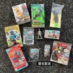 仮面ライダー食玩いろいろライダーカプセム 装動 フィギュア シール カード 他
