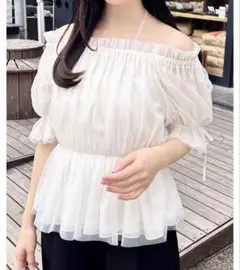 イング　袖リボンチュールオフショル　M 新品未使用