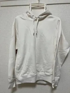 ユニクロ スウェットプルパーカー M オフホワイト
