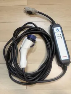日産 純正リーフ 充電ケーブルのサムネイル