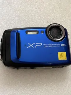 Fujifilm XP200 防水デジタルカメラ+おまけ - メルカリ