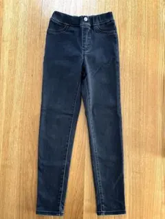 【美品】GU (男女兼用)エクストラストレッチデニムレギンスパンツ 140