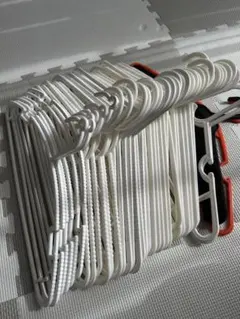 ホワイト ブラック 白黒 衣類ハンガー多数 まとめ売り 計38本セット 種類バラ