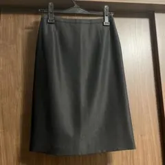 ブラック タイトスカート 膝丈 シンプルのサムネイル