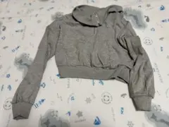 グレー クロップドスウェット ジッパー付き