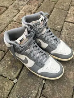 NIKEスニーカー　ナイキダンクHIGH レトロSE/27.0㎝