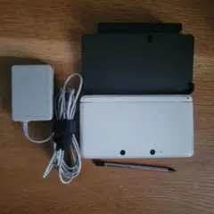 【限定価格】ニンテンドー3DS ホワイト 本体　リズム天国付き