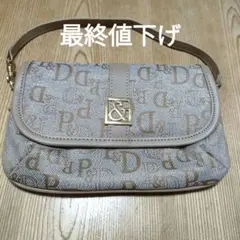 ピンキー＆ダイアン　ベージュ　ポーチ