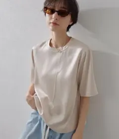 ウィムガゼット　サテンTEEブラウス　ベージュのサムネイル