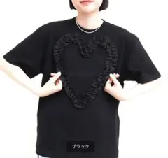 i am i in fact 　ハート　フリルフレームＴシャツ　ブラックのサムネイル